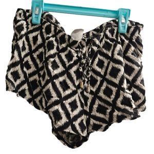 Powder Room Panama Shorts Cute Black and White Aztec Gold